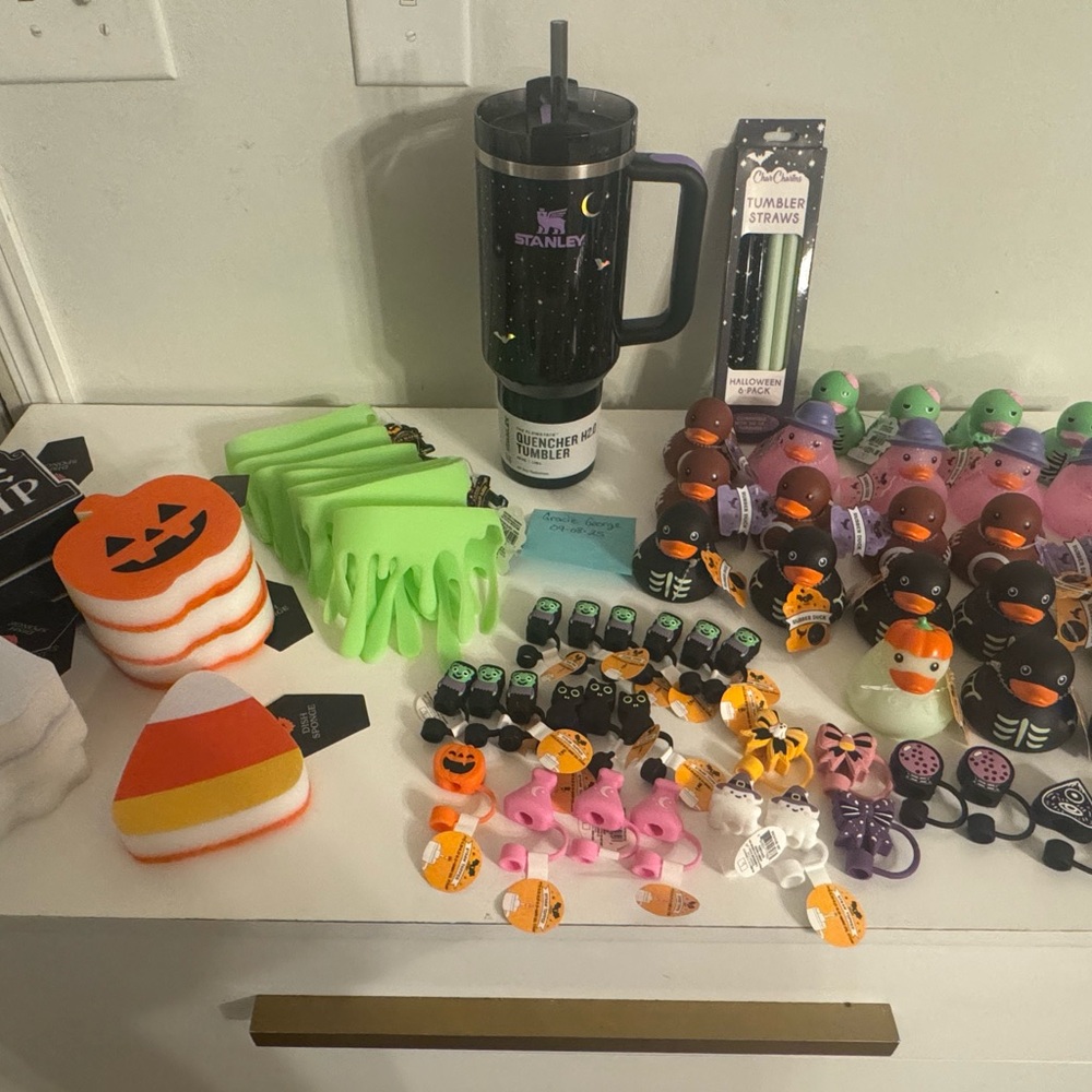 Target Stanley Halloween Themed Accessories Glow-In-The-Dark Slime/Topper/Ducks